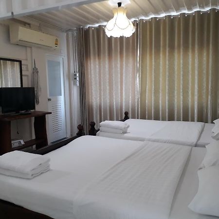 Farsai Homestay Lopburi Exterior photo